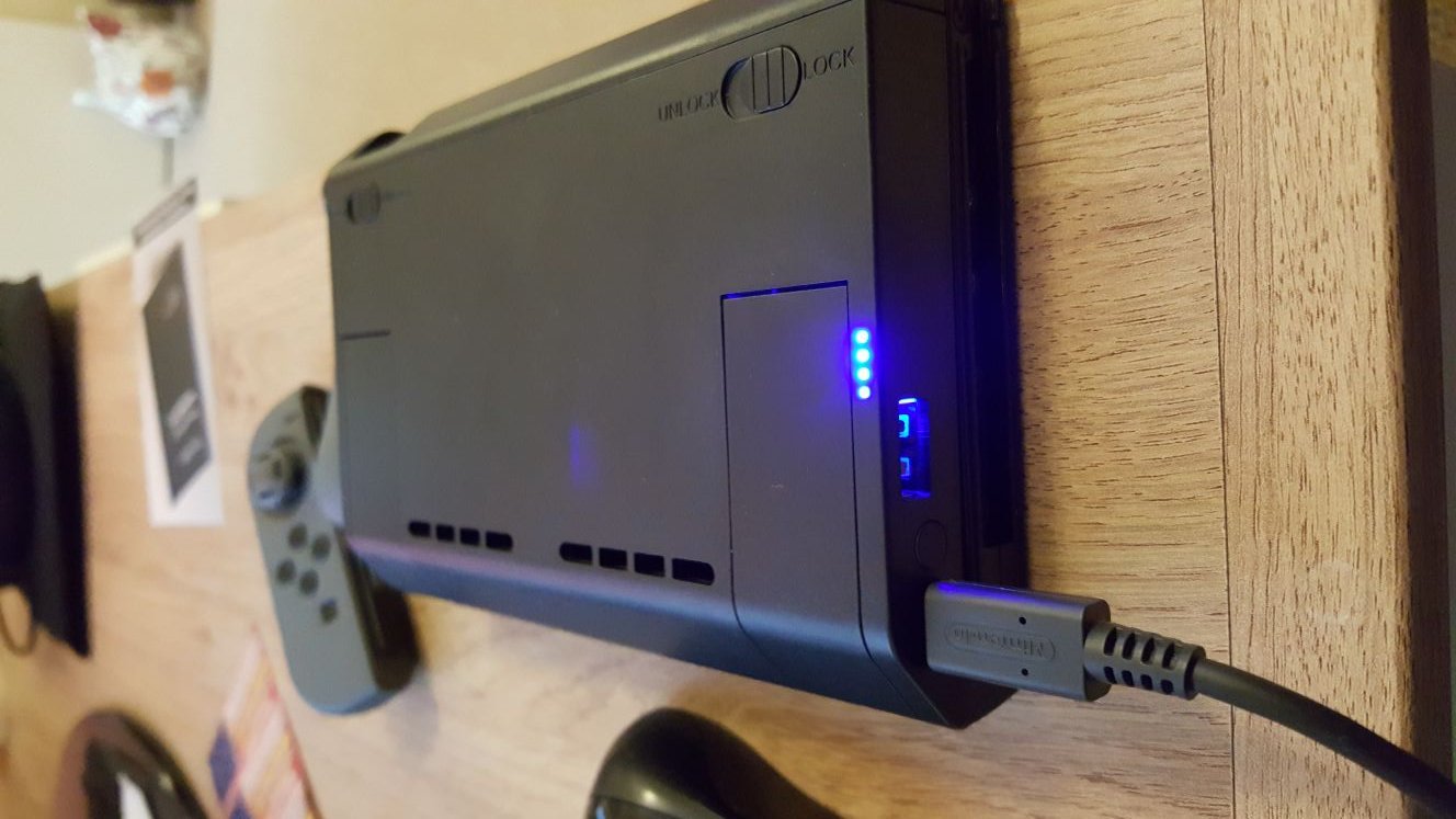 Venom Power Pack & Stand for Nintendo Switch Review (Hardware) - Official  GBAtemp Review | GBAtemp.net - The Independent Video Game Community