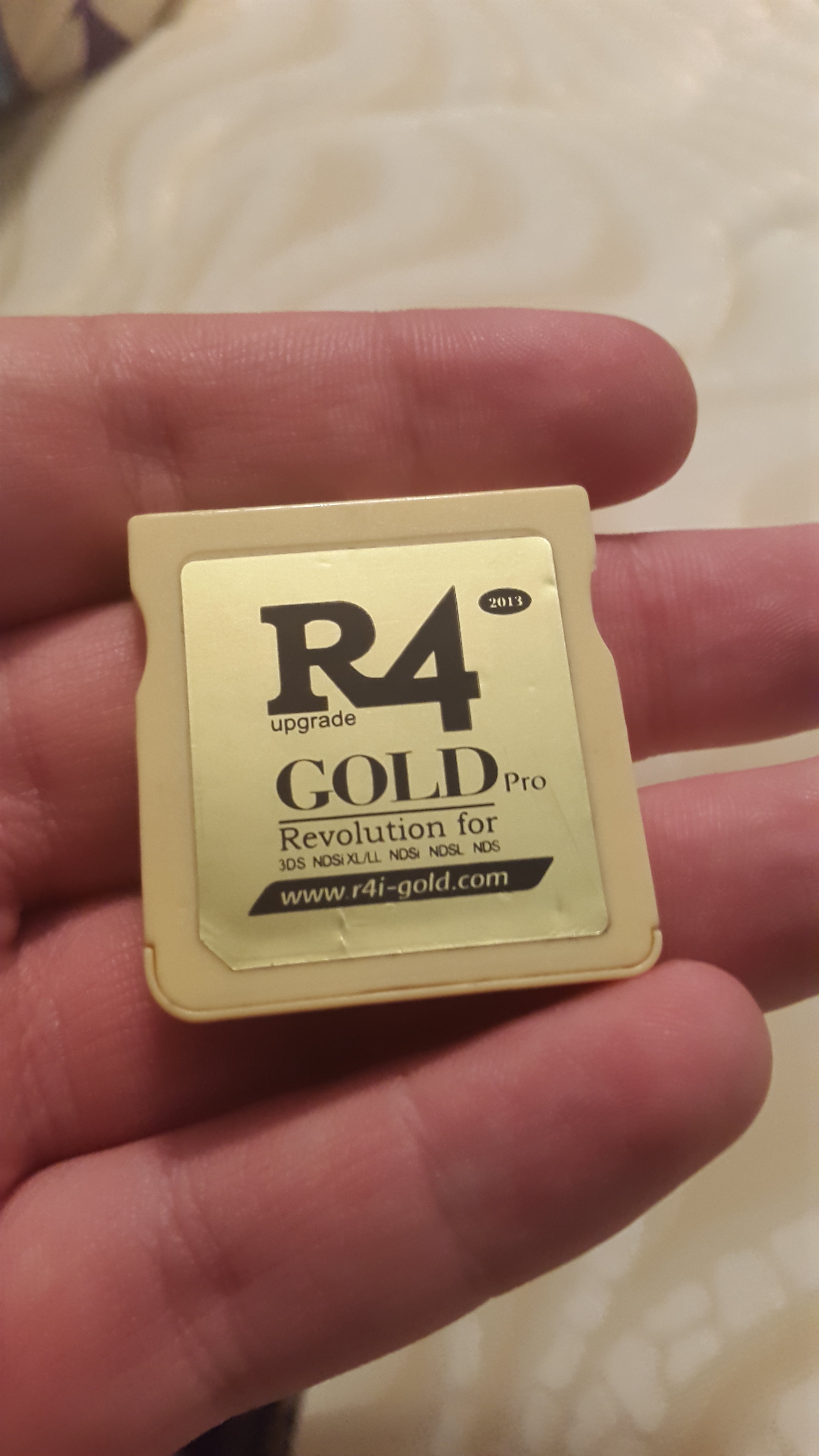 Need Firmware for this from www.r4i-gold.com - The Independent Video Game Community
