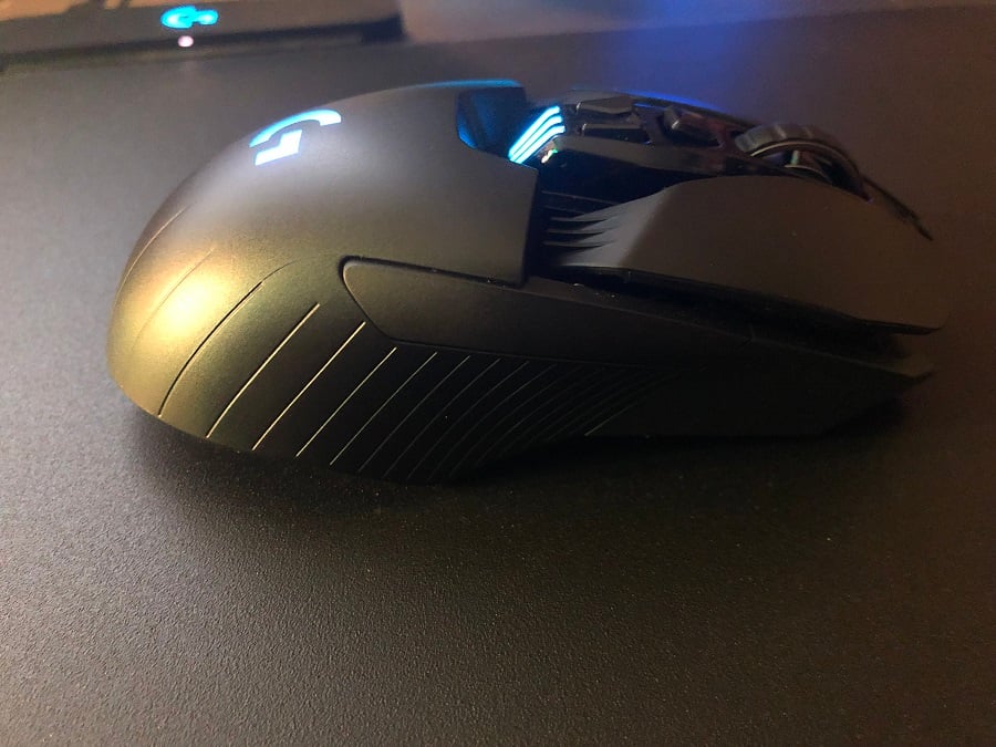 Logitech G903 Lightspeed Wireless Gaming Mouse With Hero Sensor Gamer's  Review – Drop The Spotlight
