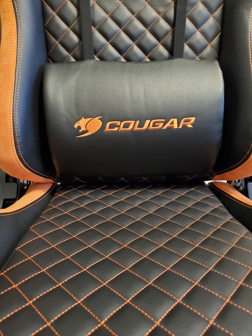 Cougar Armor Titan REVIEW - The Throne for Games! 