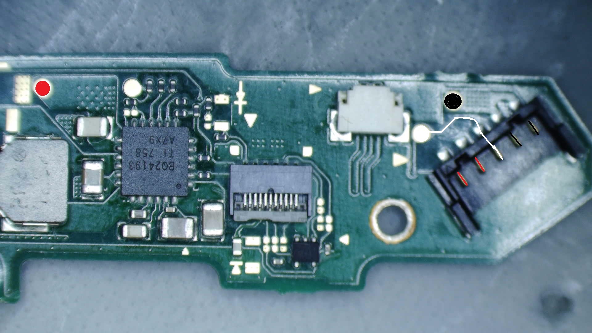 1edit batt connector.jpg