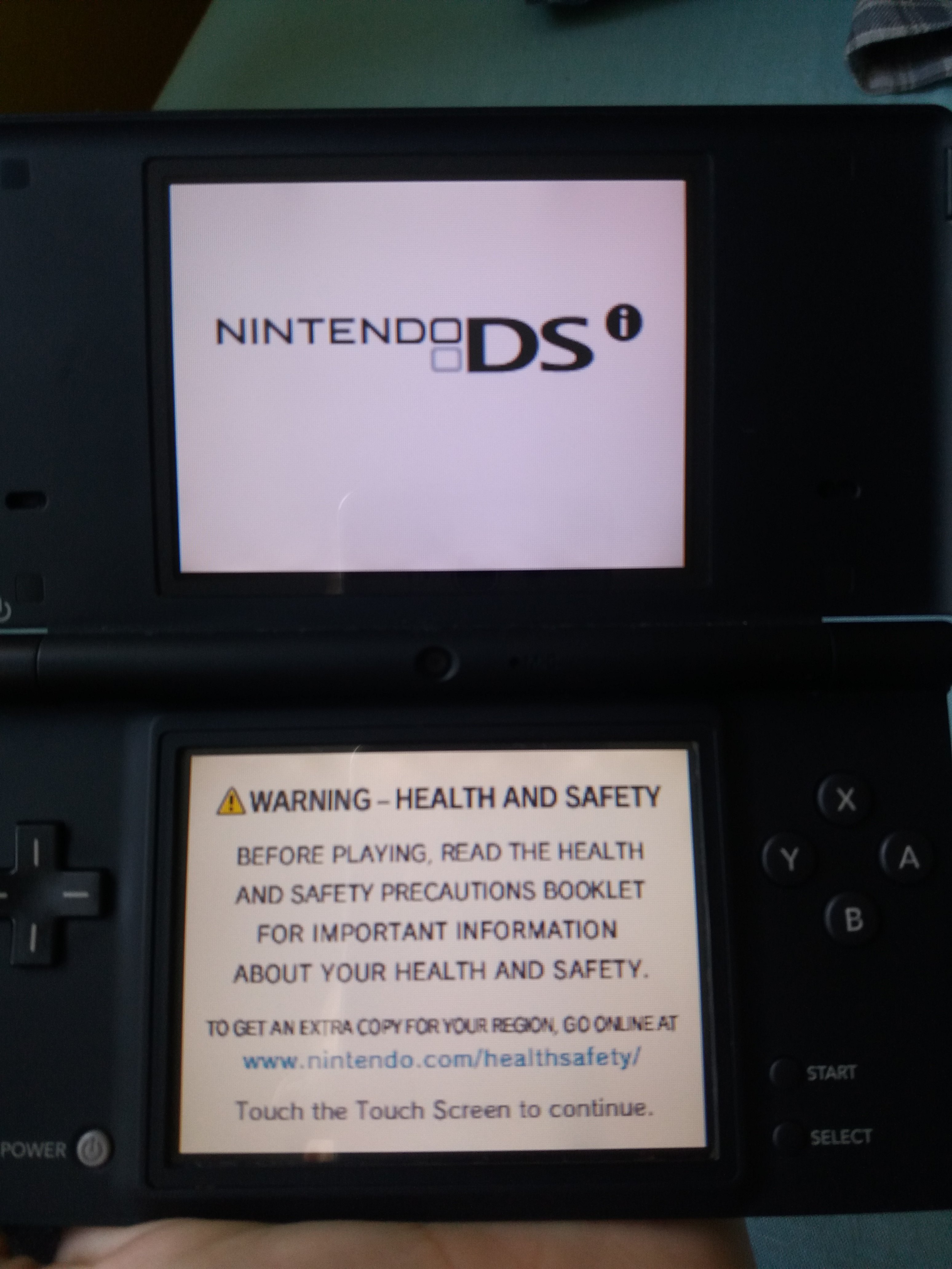 My top screen on DSi is a bit too dark | GBAtemp.net - The Independent  Video Game Community
