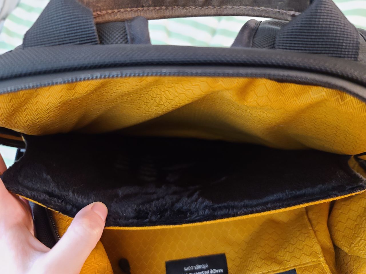 Waterfield Mezzo Laptop Backpack Review (Hardware) - Official
