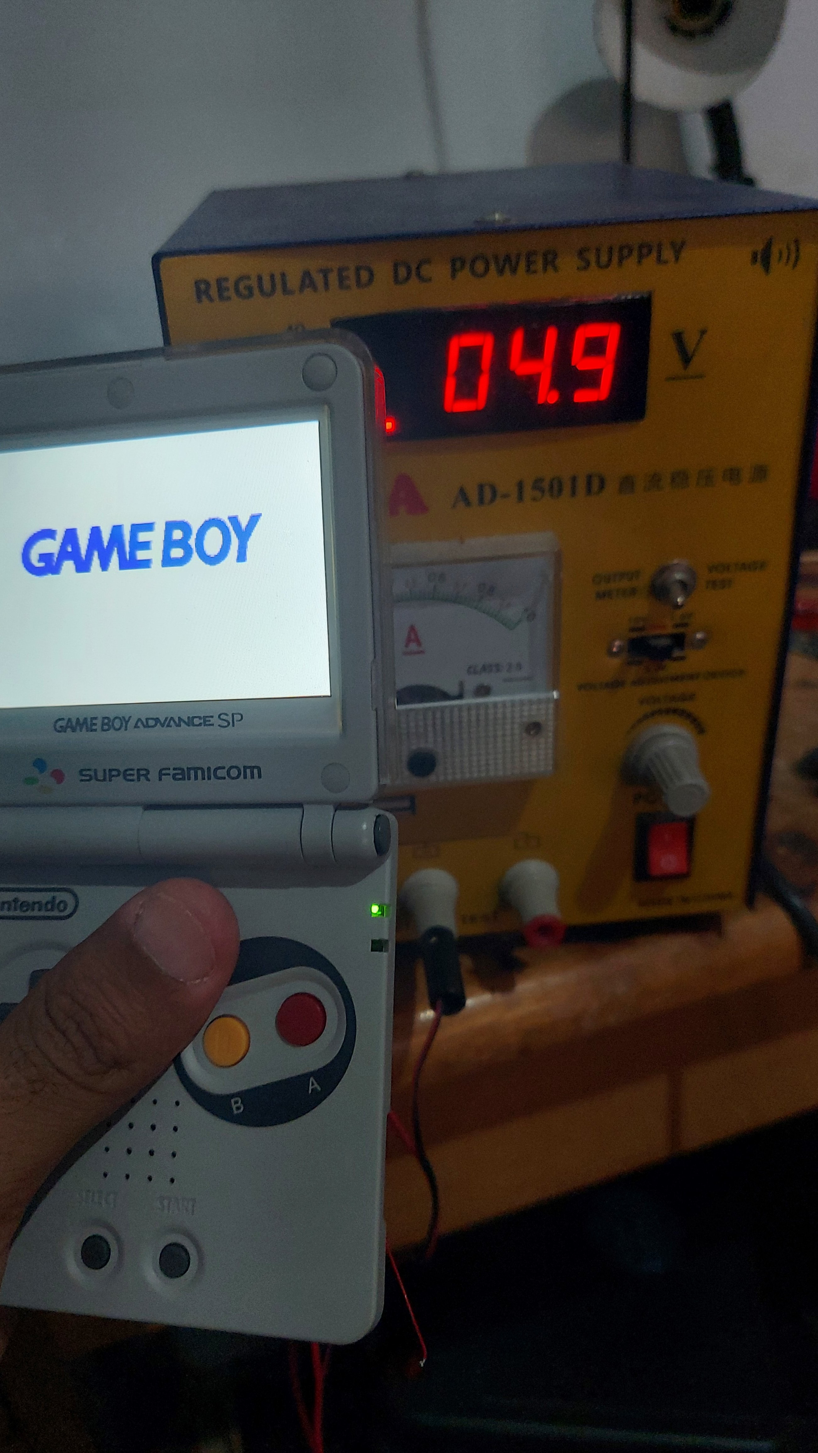 GBA SP not turn on battery with screen. | GBAtemp.net - The Independent  Video Game Community