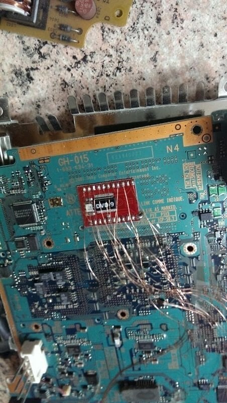I need help identifying my PlayStation 2 Mod chip (pics included) |  GBAtemp.net - The Independent Video Game Community
