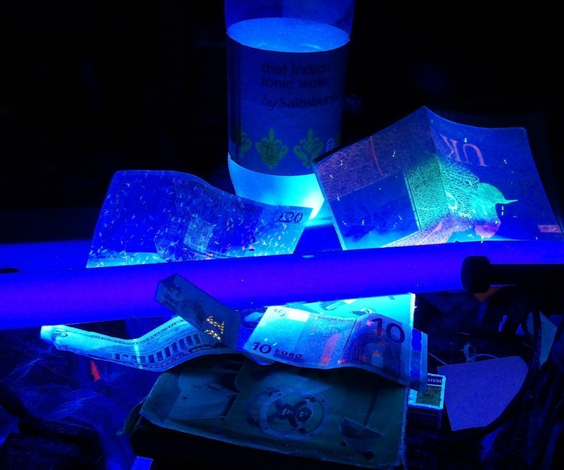 black_light.JPG