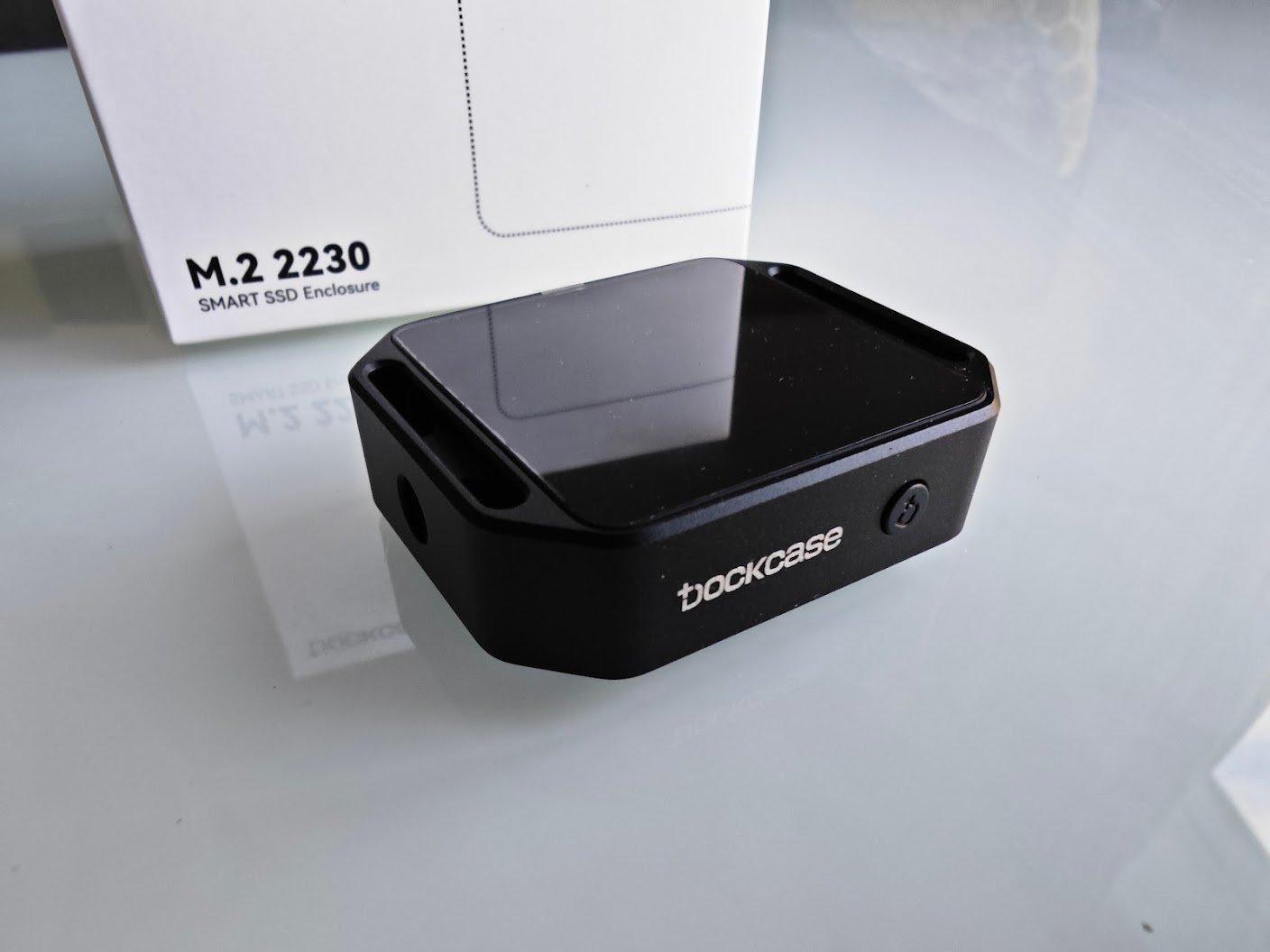DockCase Pocket M.2 SSD enclosure hands-on
