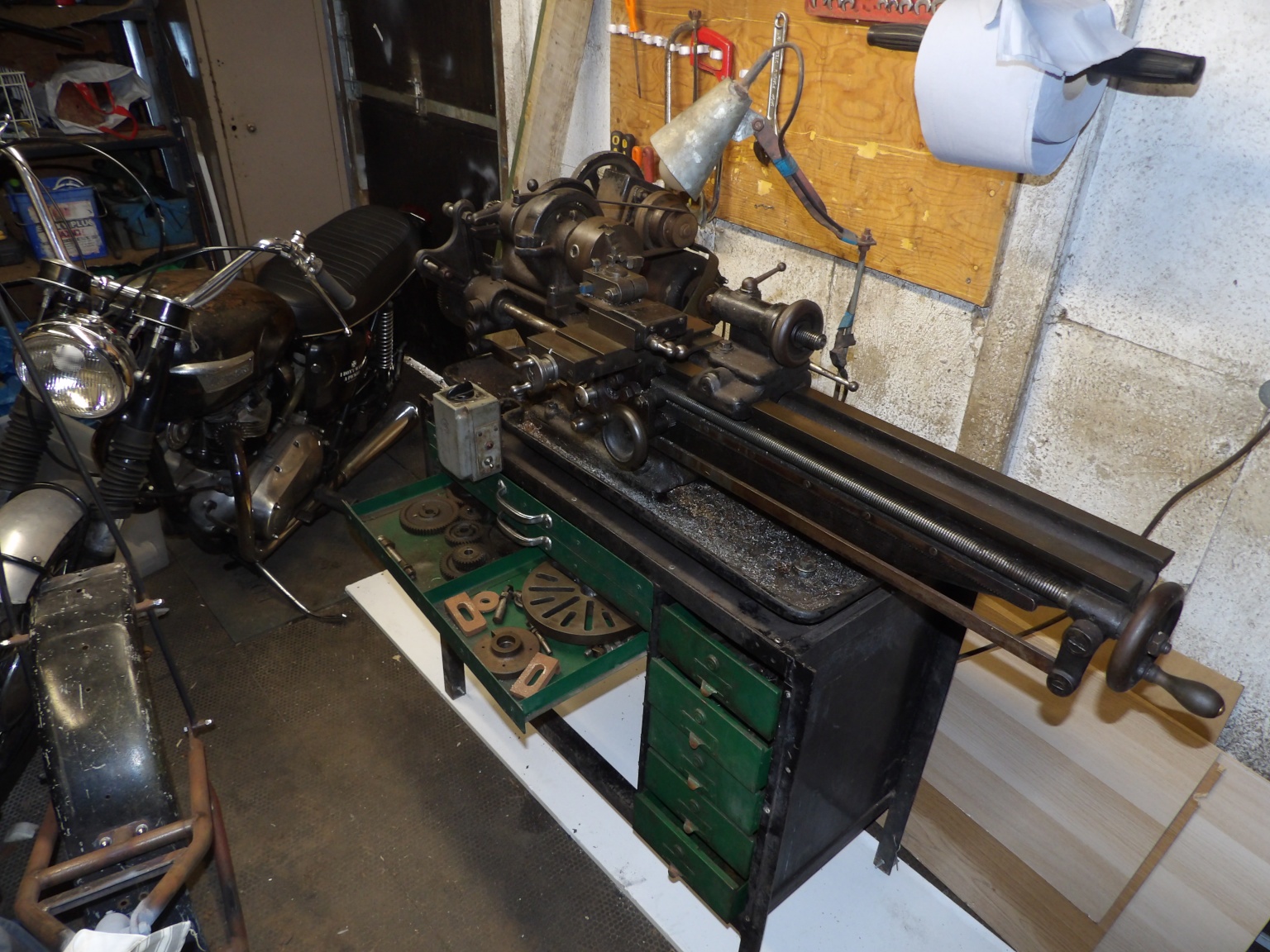 drummond_lathe.jpg