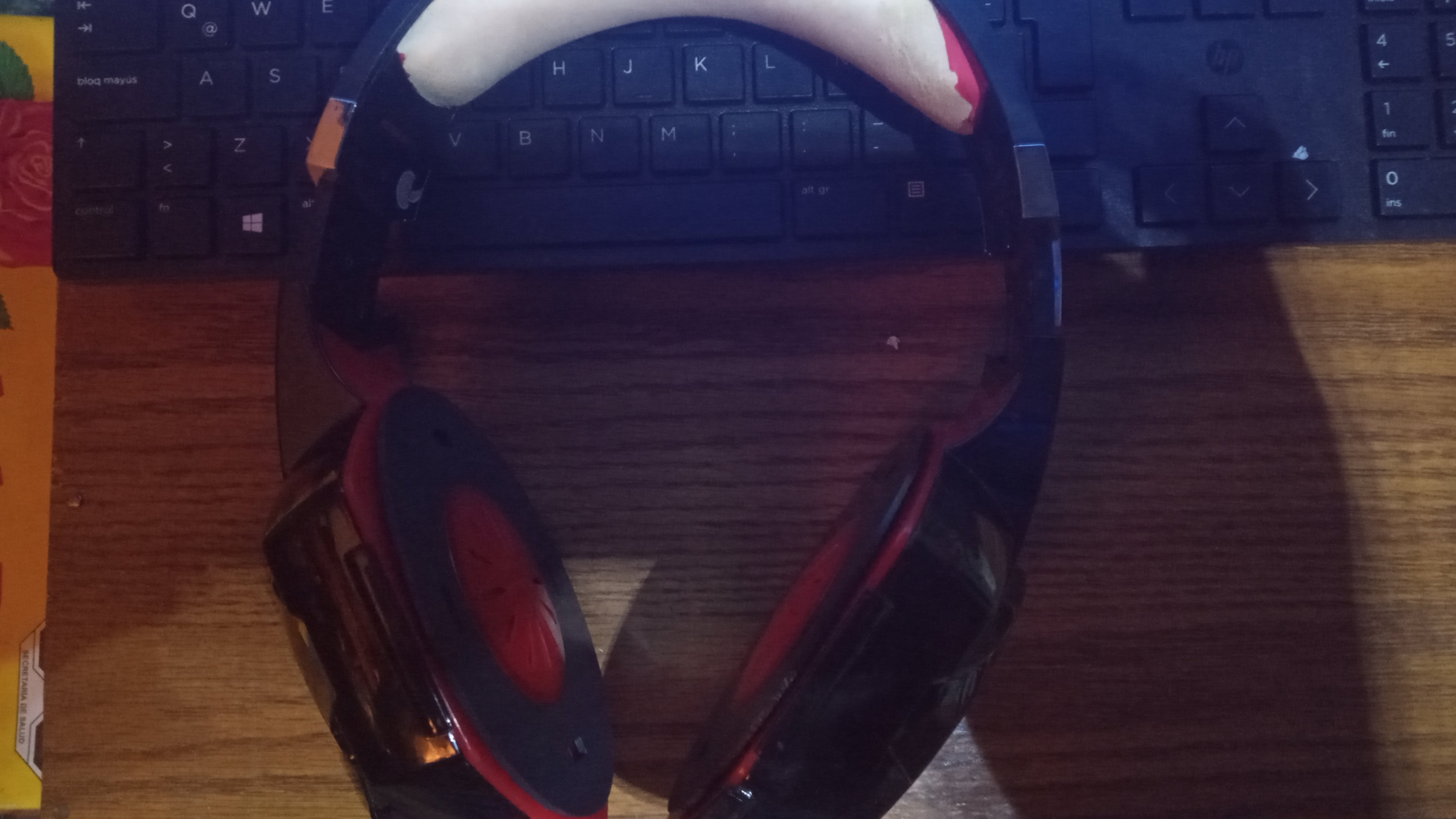 headphone.jpg