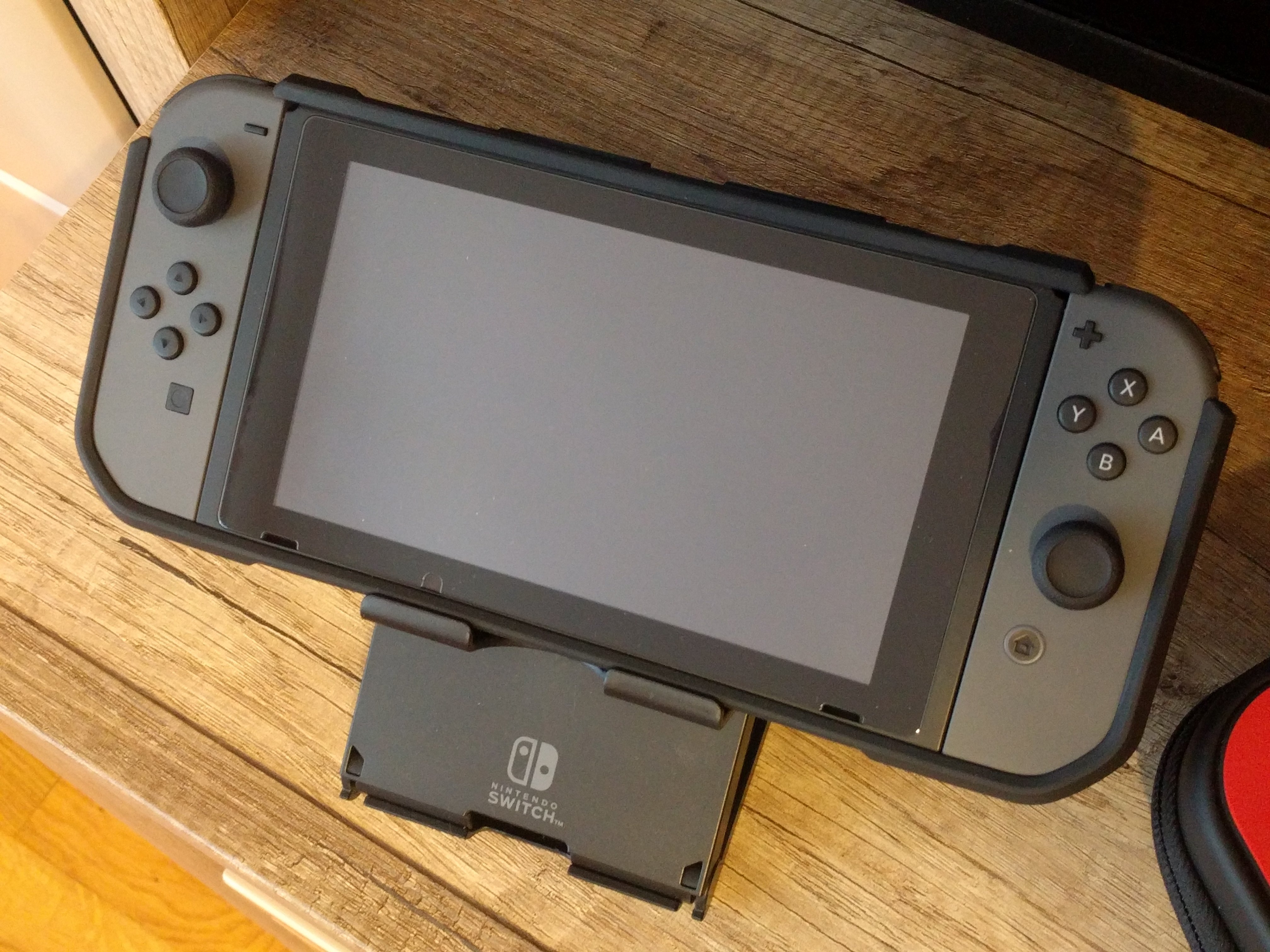 can't get rid of air bubbles on Nintendo switch screen protector | - Independent Video Game Community