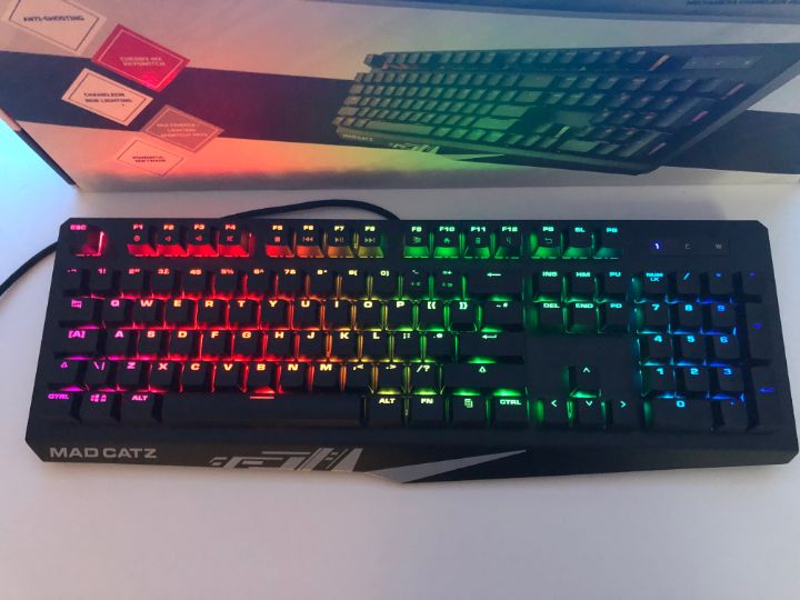 Official Review Mad Catz S T R I K E 4 Gaming Keyboard Hardware