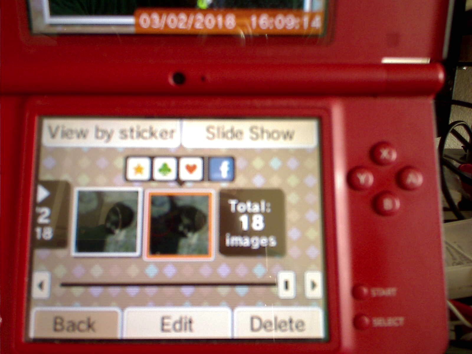Nintendo shows off new DSi with camera, app store