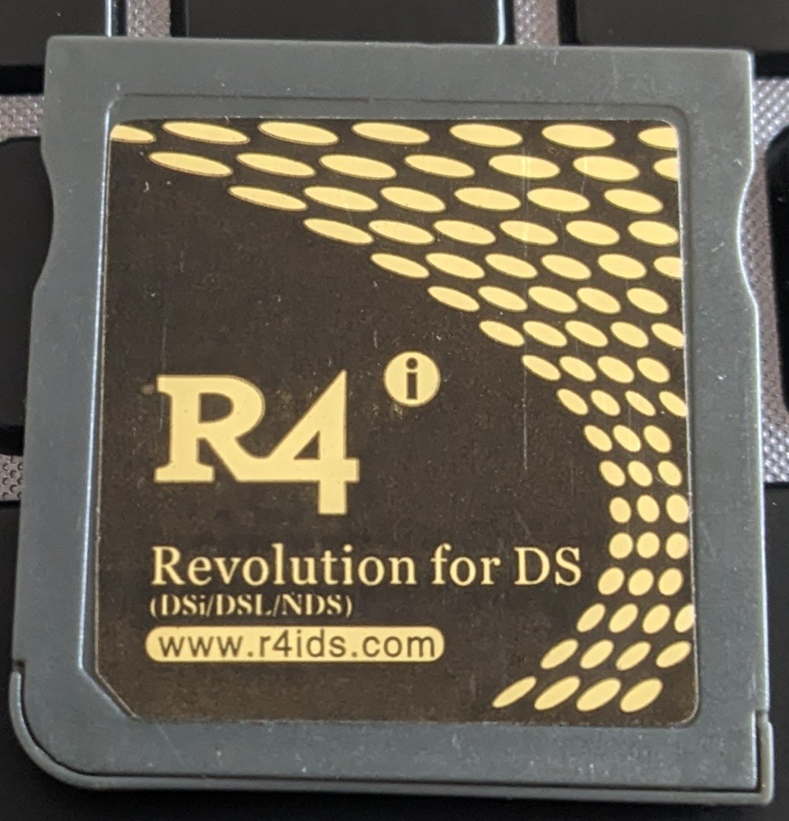 R4i revolution v1.4 | GBAtemp.net - The Independent Video Game Community