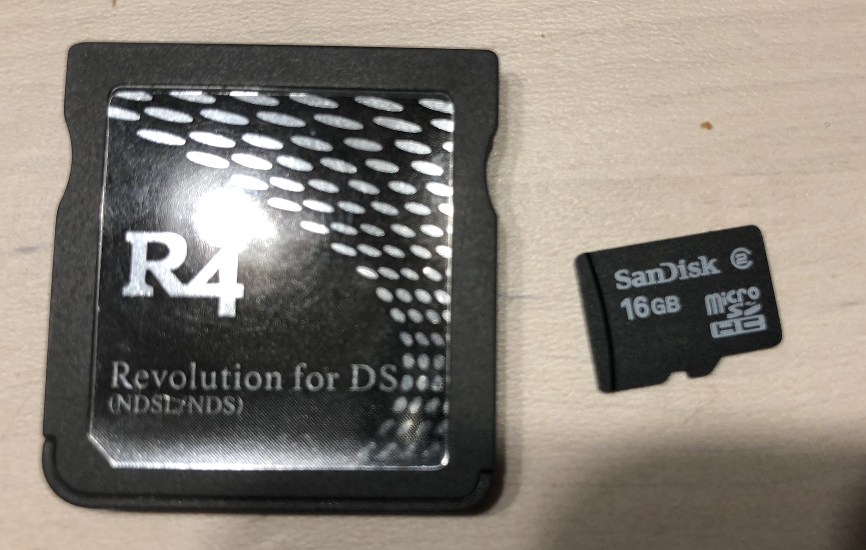 Help with DS Lite, R4 card without (i) Logo, Micro-SD cart and firmware |  GBAtemp.net - The Independent Video Game Community