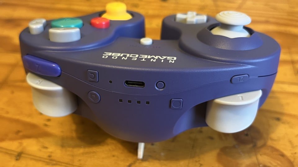 Switch2-GameCube-topbuttons.jpg