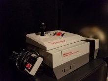 NES console.jpg