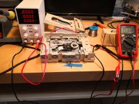 01_Open_drive_and_lab_power_supply_on_multimeter.jpg
